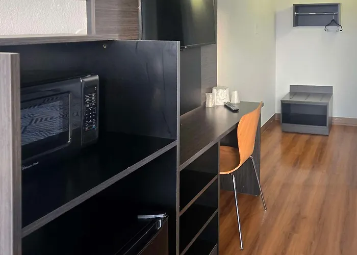 Park Inn By Radisson, Tracy