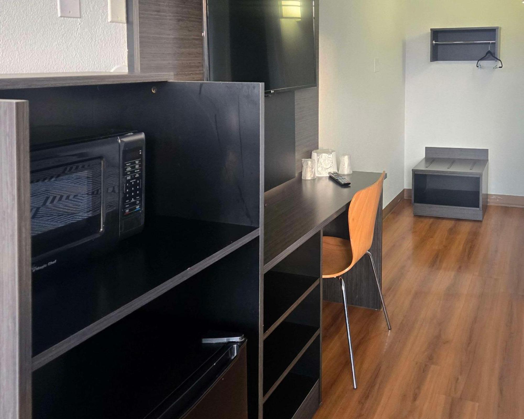 Park By Radisson, Estalagem Tracy